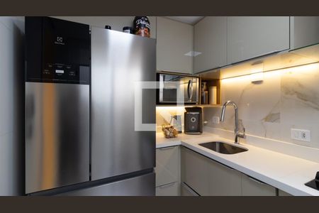 Cozinha de casa de condomínio à venda com 2 quartos, 82m² em Vila Paranagua, São Paulo