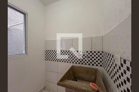 Área de Serviço de casa para alugar com 1 quarto, 55m² em Vila Zat, São Paulo