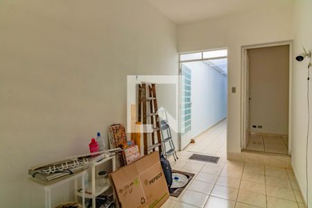 Corredor de casa à venda com 2 quartos, 158m² em Jardim Oriental, São Paulo