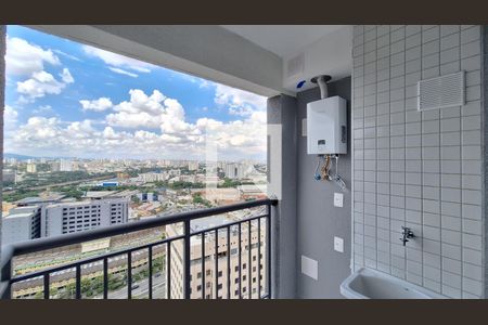 Varanda e área de serviço de apartamento para alugar com 2 quartos, 41m² em Lapa, São Paulo