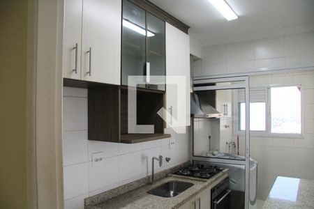 Cozinha de apartamento para alugar com 3 quartos, 64m² em Ponte Grande, Guarulhos