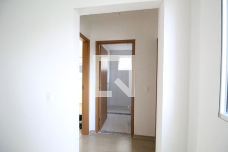 Sala - Corredor de apartamento para alugar com 2 quartos, 47m² em Taquara, Rio de Janeiro