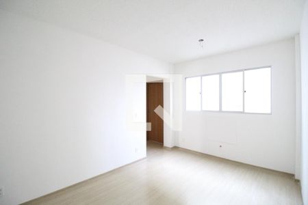 Sala de apartamento para alugar com 2 quartos, 47m² em Taquara, Rio de Janeiro