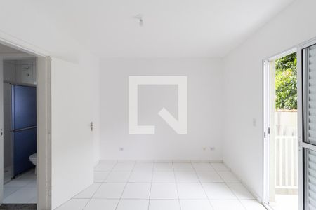 Quarto 1 de casa de condomínio à venda com 2 quartos, 70m² em Vila Carmosina, São Paulo