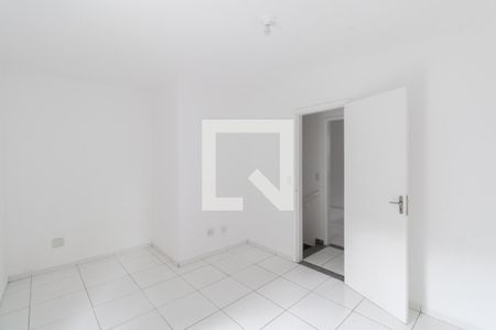 Quarto 1 de casa de condomínio à venda com 2 quartos, 70m² em Vila Carmosina, São Paulo