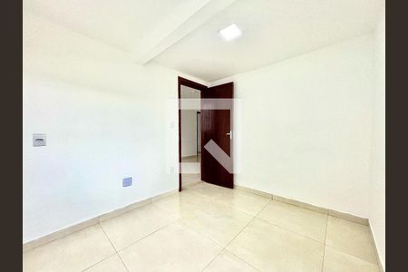 Quarto 2 de casa para alugar com 2 quartos, 80m² em Lagoa, Belo Horizonte