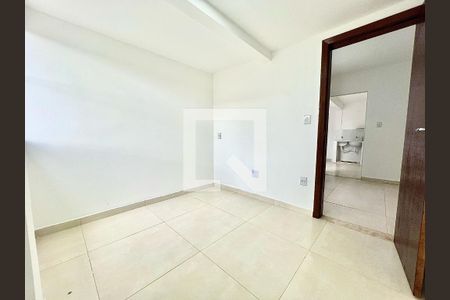 Quarto 2 de casa para alugar com 2 quartos, 80m² em Lagoa, Belo Horizonte