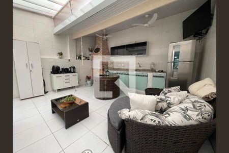 Quintal de casa à venda com 4 quartos, 170m² em Jardim Bonfiglioli, São Paulo