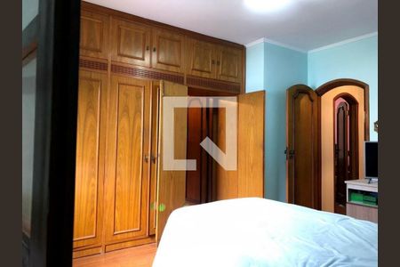 Casa à venda com 3 quartos, 241m² em Vila Canero, São Paulo