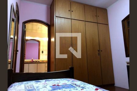 Casa à venda com 3 quartos, 241m² em Vila Canero, São Paulo