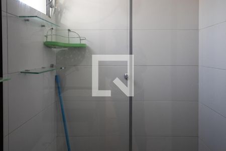 Banheiro de apartamento à venda com 1 quarto, 33m² em Vila Constança, São Paulo