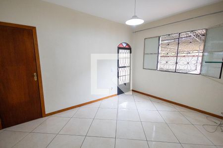 Sala de casa para alugar com 1 quarto, 58m² em Campo Grande, Rio de Janeiro