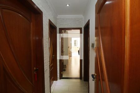 Corredor de casa à venda com 3 quartos, 360m² em Vila da Penha, Rio de Janeiro