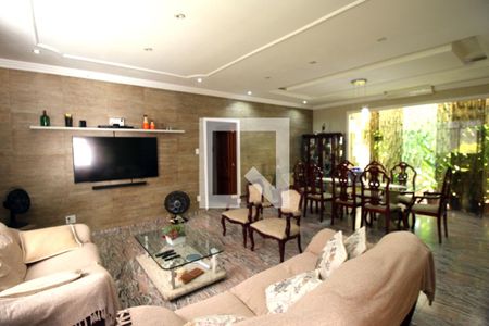 Sala de casa à venda com 3 quartos, 360m² em Vila da Penha, Rio de Janeiro