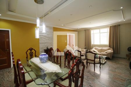 Sala de casa à venda com 3 quartos, 360m² em Vila da Penha, Rio de Janeiro