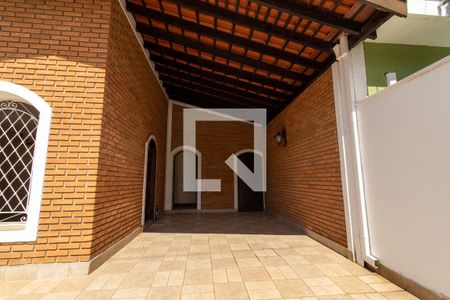 Garagem de casa à venda com 8 quartos, 270m² em Vila Angelino Rossi, Campinas