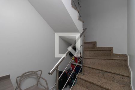 Escada de casa de condomínio à venda com 2 quartos, 100m² em Vila Guilherme, São Paulo