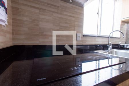 Cozinha de casa para alugar com 1 quarto, 75m² em Jardim Santana, Cotia