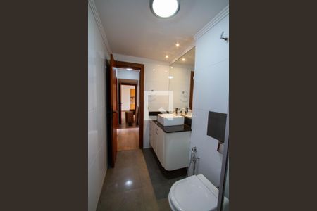 Banheiro social de apartamento para alugar com 4 quartos, 235m² em Juvevê, Curitiba