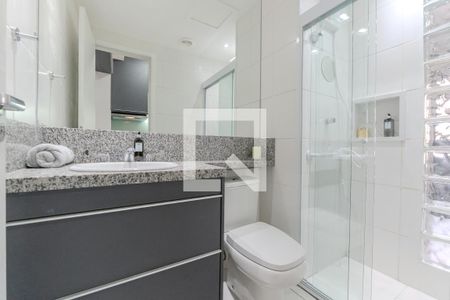 Banheiro de apartamento à venda com 1 quarto, 22m² em Centro Histórico de São Paulo, São Paulo