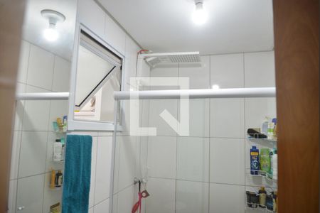 Banheiro de apartamento à venda com 2 quartos, 43m² em Vila Curuçá, Santo André
