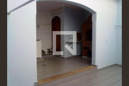 Casa à venda com 4 quartos, 225m² em Vila Santa Isabel, São Paulo