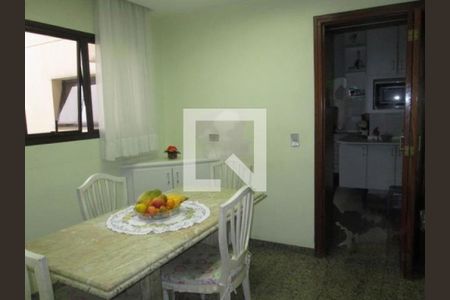 Apartamento à venda com 4 quartos, 330m² em Vila Regente Feijó, São Paulo