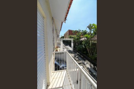 Varanda - Quarto 1 de casa de condomínio para alugar com 2 quartos, 81m² em Jardim Ivana, São Paulo