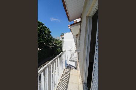 Varanda - Quarto 1 de casa de condomínio para alugar com 2 quartos, 81m² em Jardim Ivana, São Paulo