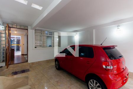 Garagem de casa à venda com 3 quartos, 217m² em Jardim Ibitirama, São Paulo