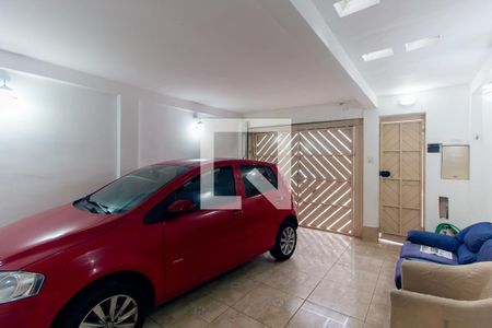 Garagem de casa à venda com 3 quartos, 217m² em Jardim Ibitirama, São Paulo
