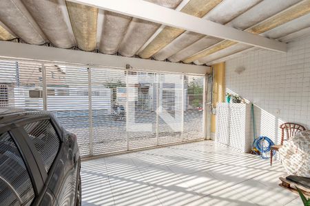 Garagem de casa à venda com 4 quartos, 179m² em Jardim Internacional, São Paulo
