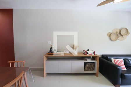 Sala de apartamento para alugar com 3 quartos, 100m² em Jardim Tejereba, Guarujá