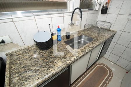 Cozinha de apartamento à venda com 1 quarto, 25m² em Liberdade, São Paulo