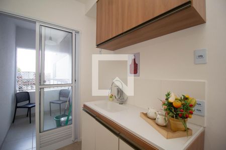 Cozinha de apartamento para alugar com 2 quartos, 29m² em Vila Mangalot, São Paulo