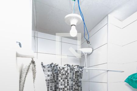 Banheiro de apartamento para alugar com 2 quartos, 42m² em Bom Retiro, São Paulo