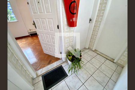 Entrada de apartamento para alugar com 3 quartos, 108m² em Canela, Salvador