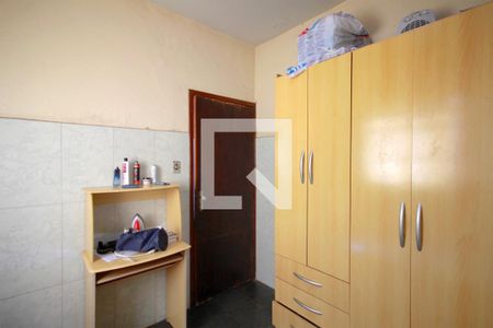 Quarto 2 de casa à venda com 4 quartos, 189m² em Nova Cachoeirinha, Belo Horizonte