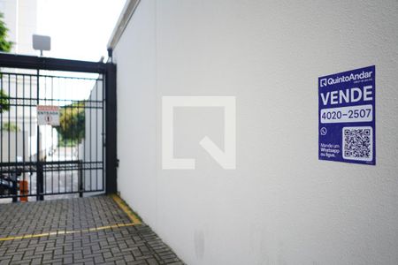 Placa de apartamento para alugar com 3 quartos, 71m² em Belenzinho, São Paulo