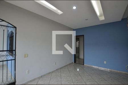 Sala de casa de condomínio para alugar com 2 quartos, 128m² em Campo Grande, Rio de Janeiro
