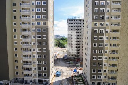 Vista do Quarto 1 de apartamento para alugar com 2 quartos, 37m² em Del Castilho, Rio de Janeiro