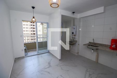 Sala de apartamento para alugar com 2 quartos, 37m² em Del Castilho, Rio de Janeiro