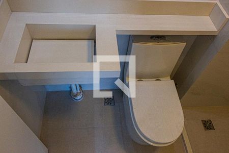 Banheiro de apartamento para alugar com 2 quartos, 43m² em Vila Isa, São Paulo