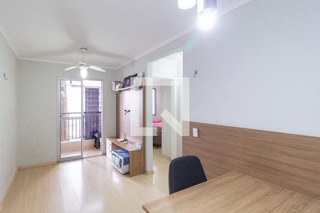 Sala de apartamento à venda com 2 quartos, 44m² em Conceicao, Osasco
