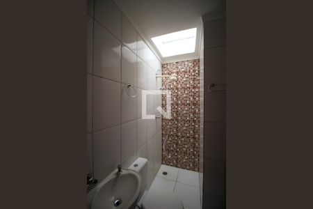 Banheiro de casa à venda com 2 quartos, 80m² em Jardim Sapopemba, São Paulo