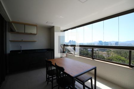 Sala - Varanda de apartamento à venda com 4 quartos, 131m² em Barra da Tijuca, Rio de Janeiro