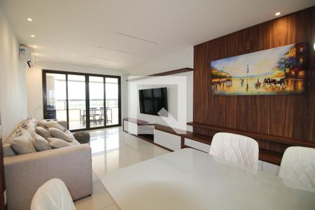 Sala de apartamento à venda com 4 quartos, 131m² em Barra da Tijuca, Rio de Janeiro