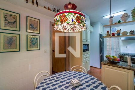 Cozinha de apartamento à venda com 4 quartos, 230m² em Real Parque, São Paulo