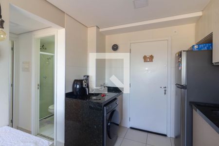 Sala/Cozinha de apartamento à venda com 2 quartos, 35m² em Vila Carmosina, São Paulo