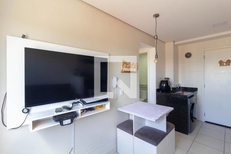 Sala/Cozinha de apartamento à venda com 2 quartos, 35m² em Vila Carmosina, São Paulo